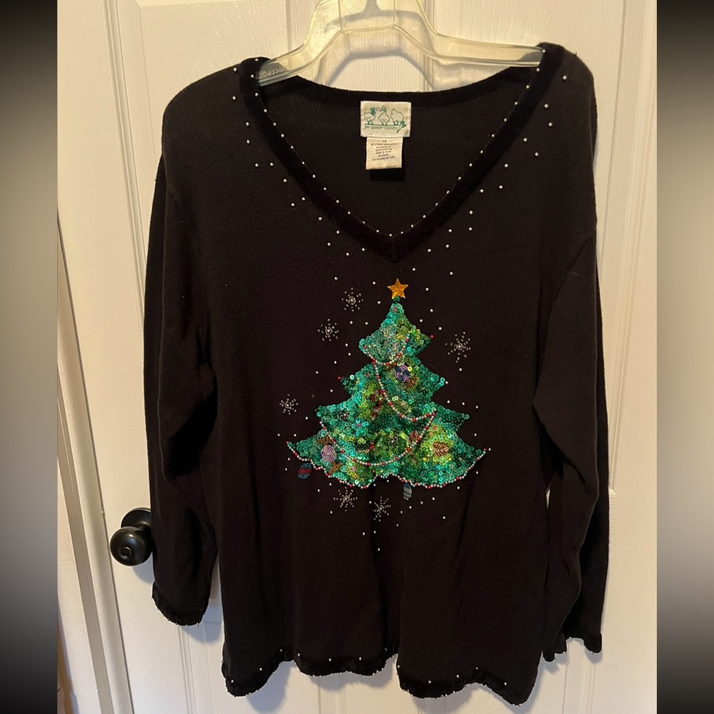 The Quaker Factory Women’s plus Sz Vintage Sequin Christmas Tree Black sweater
